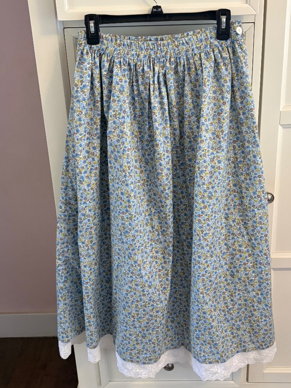 Vintage German floral skirt, size XS